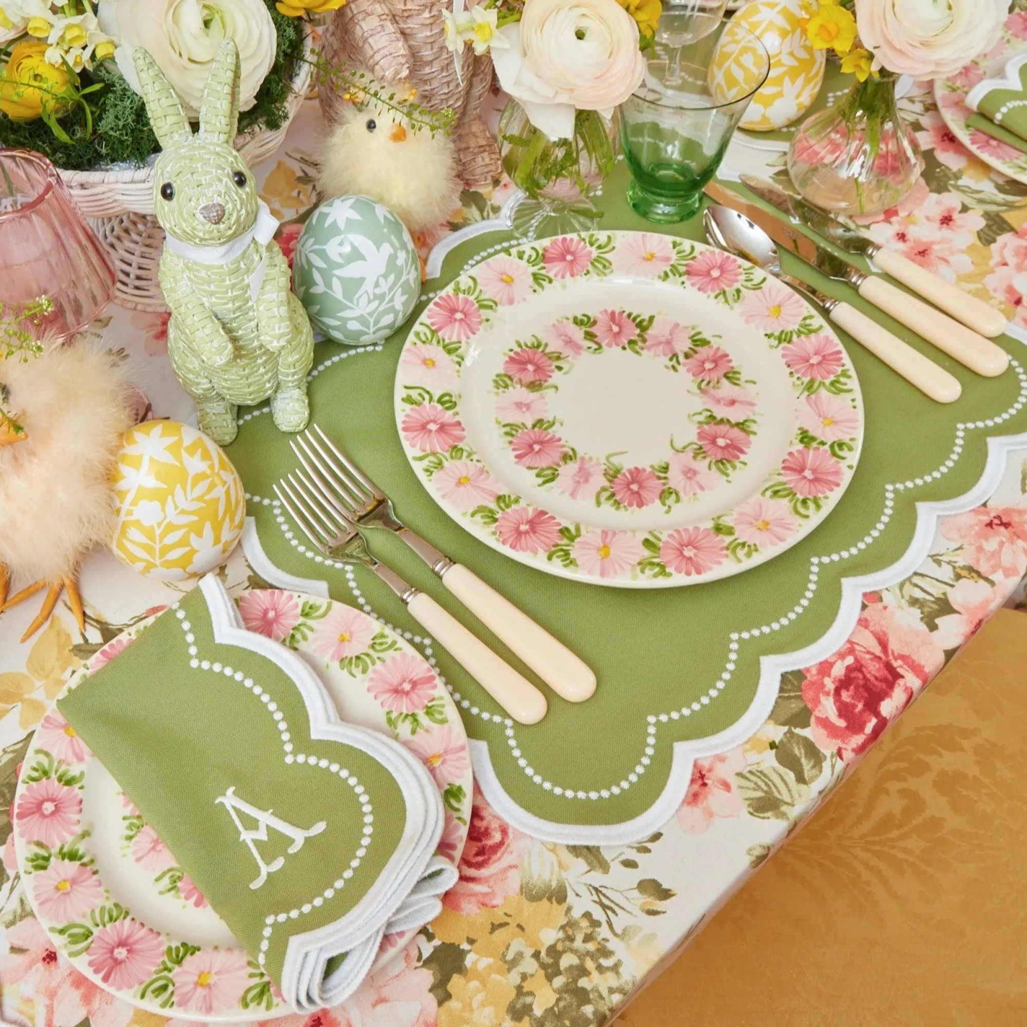 Dahlia Garland Dinner & Starter Plates (Set Of 8)|Mrs. Alice