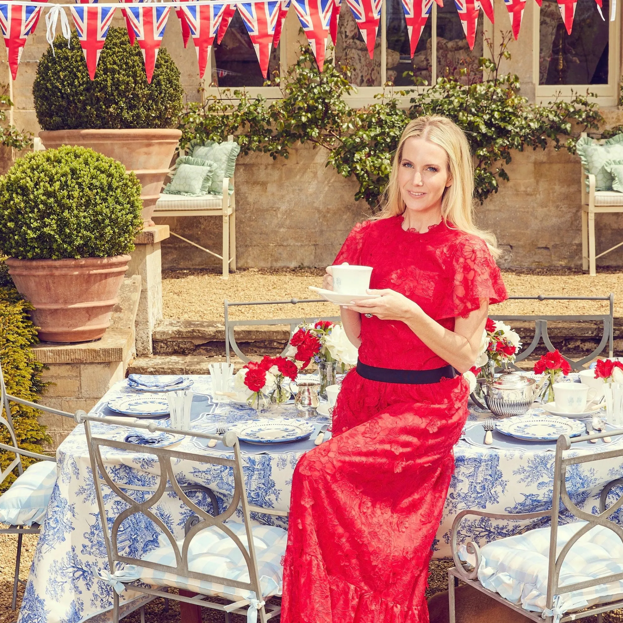 Elizabeth Garland Dinner Plates (Set Of 4)|Mrs. Alice Online