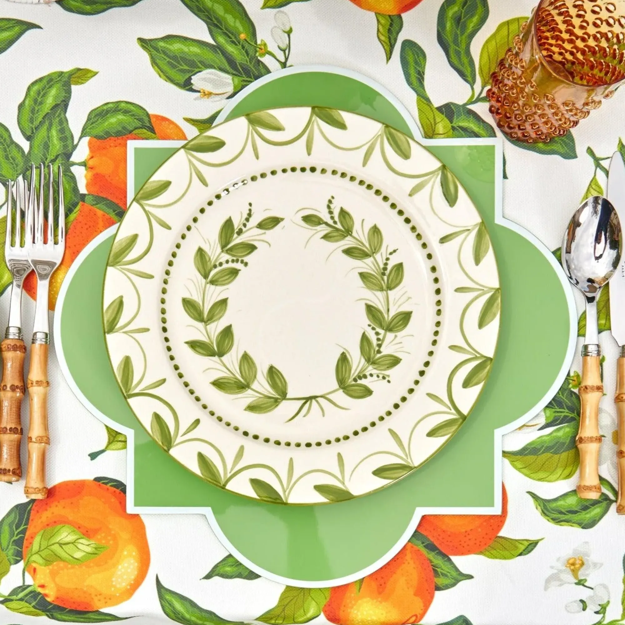 Green Garland Dinner Plate|Mrs. Alice