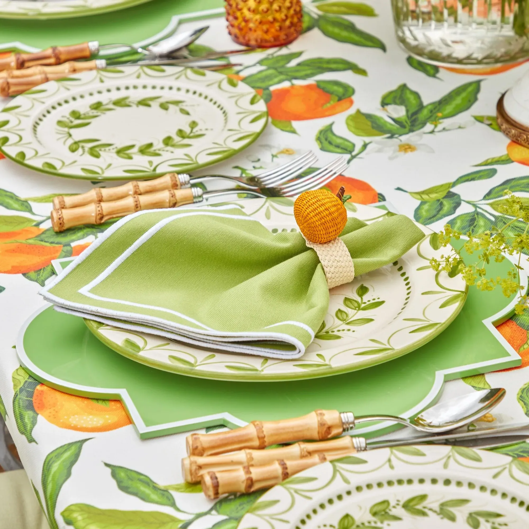 Green Garland Dinner Plate|Mrs. Alice