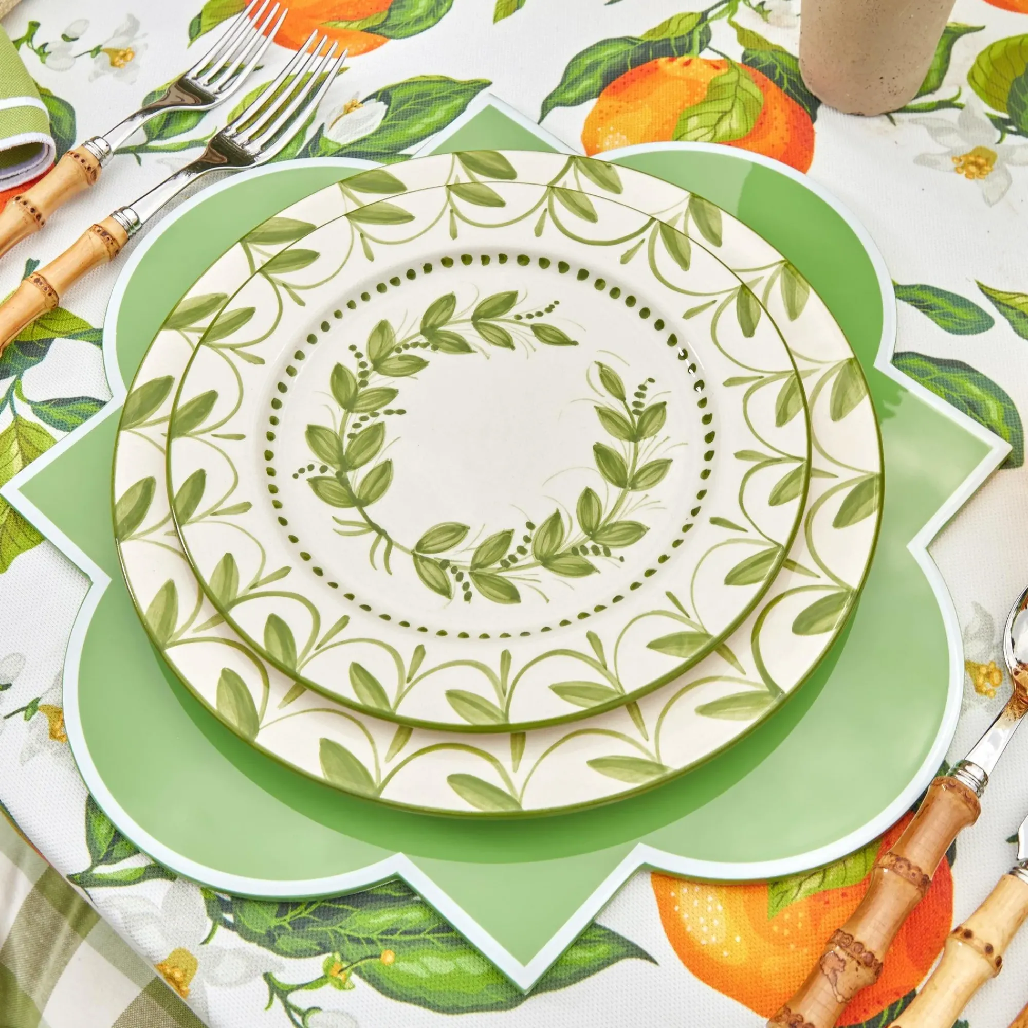 Green Garland Dinner Plate|Mrs. Alice
