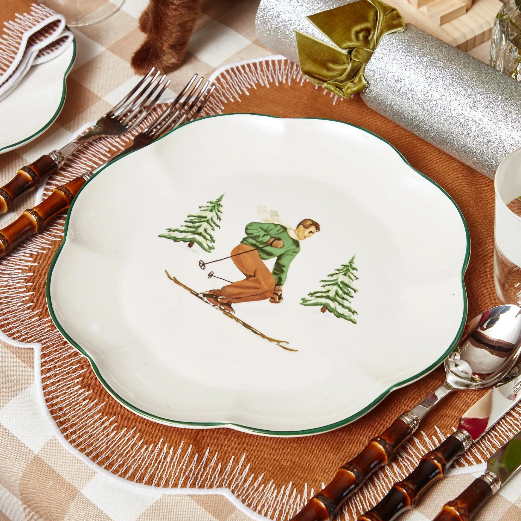 Heidi & Hans Skier Dinner Plate (Set Of 4)|Mrs. Alice Discount