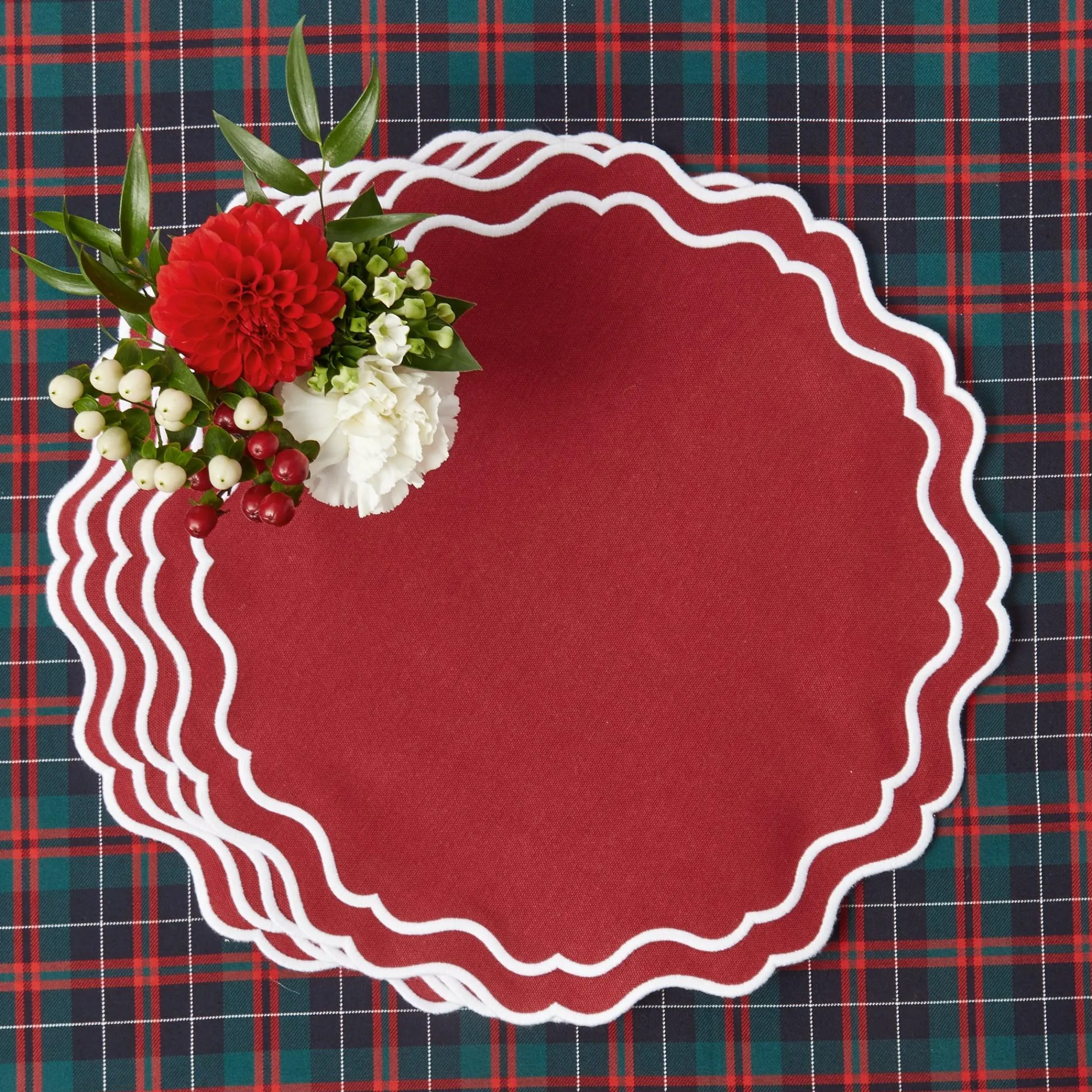Katherine Berry Red Placemats (Set Of 4)|Mrs. Alice Outlet