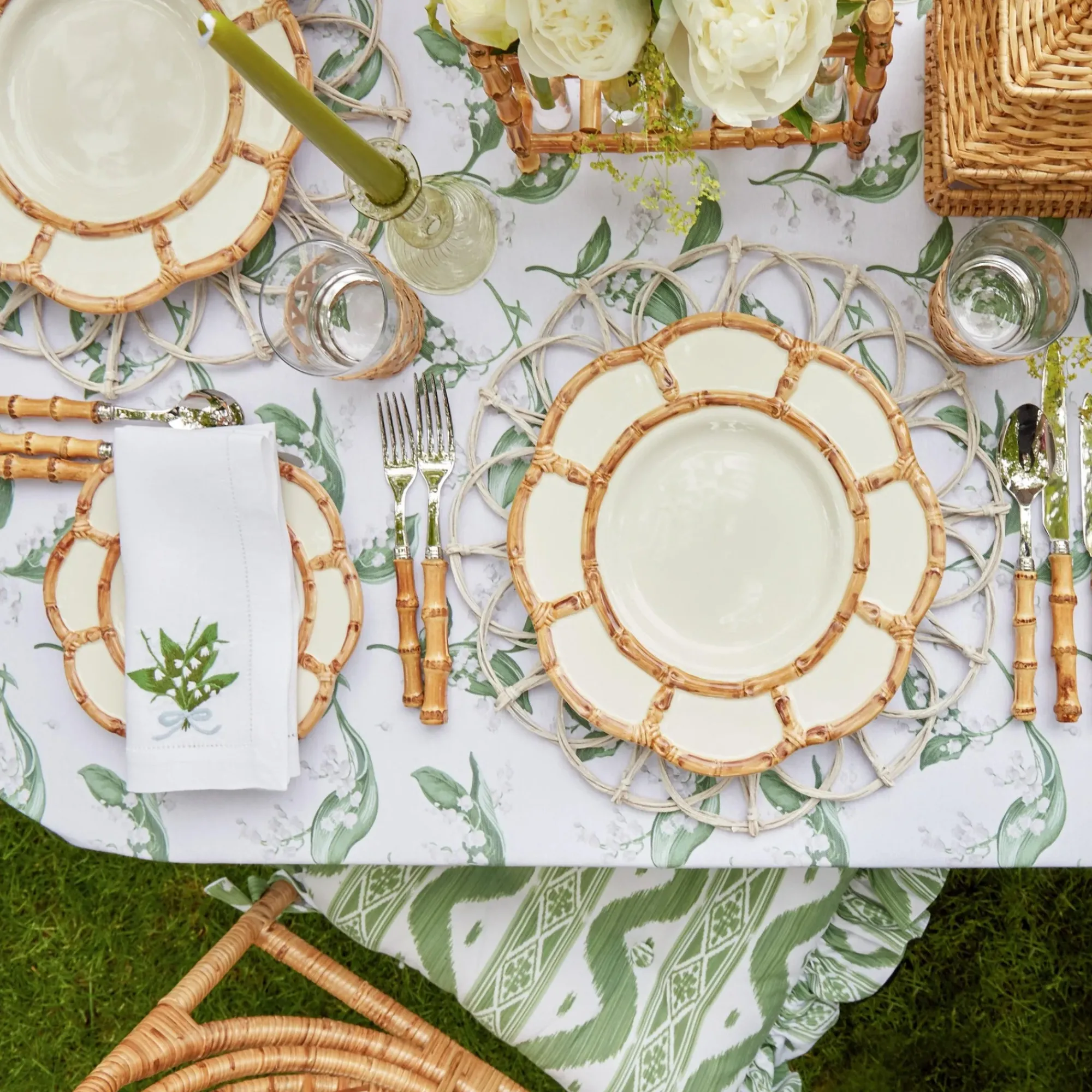 Petal Bamboo Ceramic Dinner Plate (Set Of 4)|Mrs. Alice