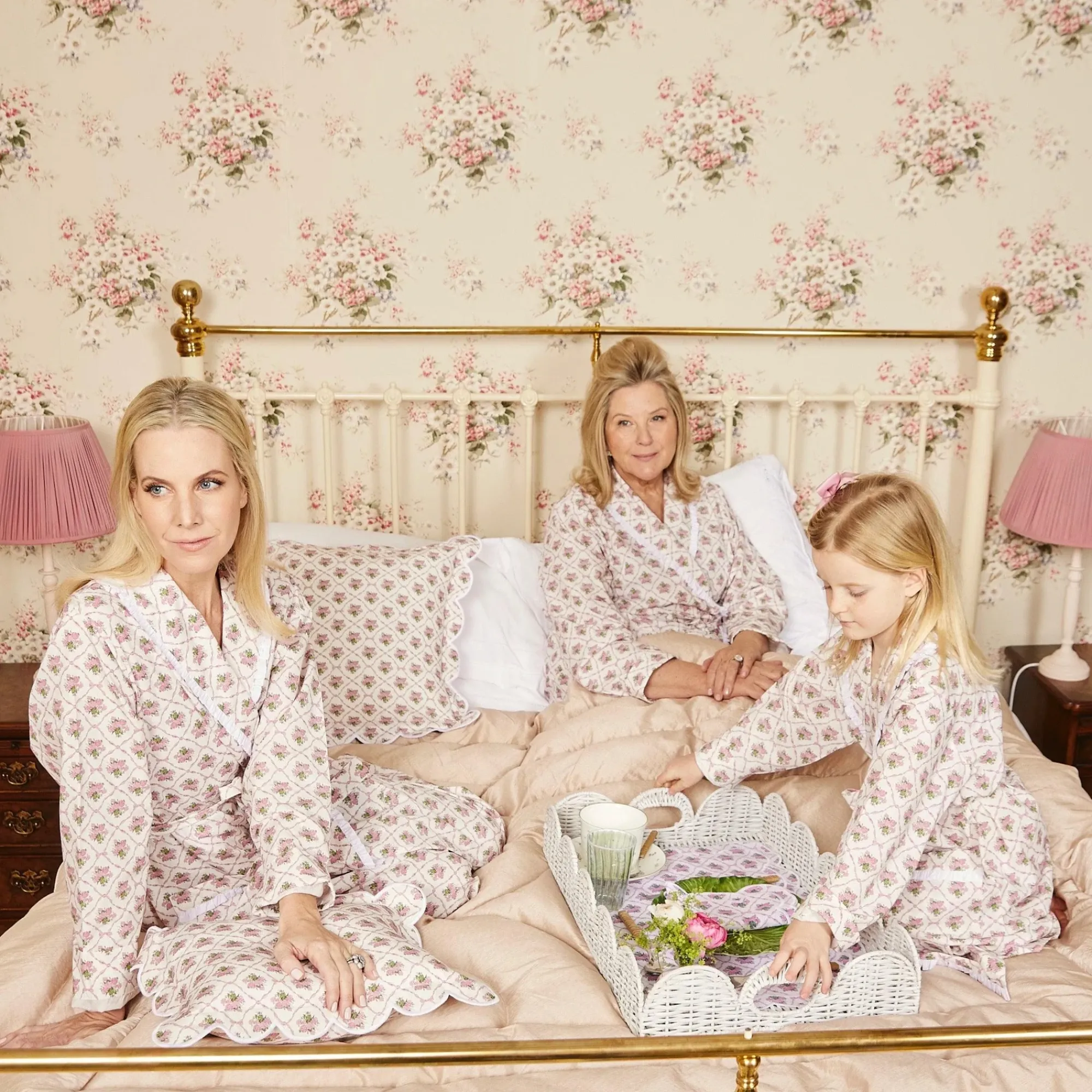 Pink Bouquet Dressing Gown|Mrs. Alice Discount