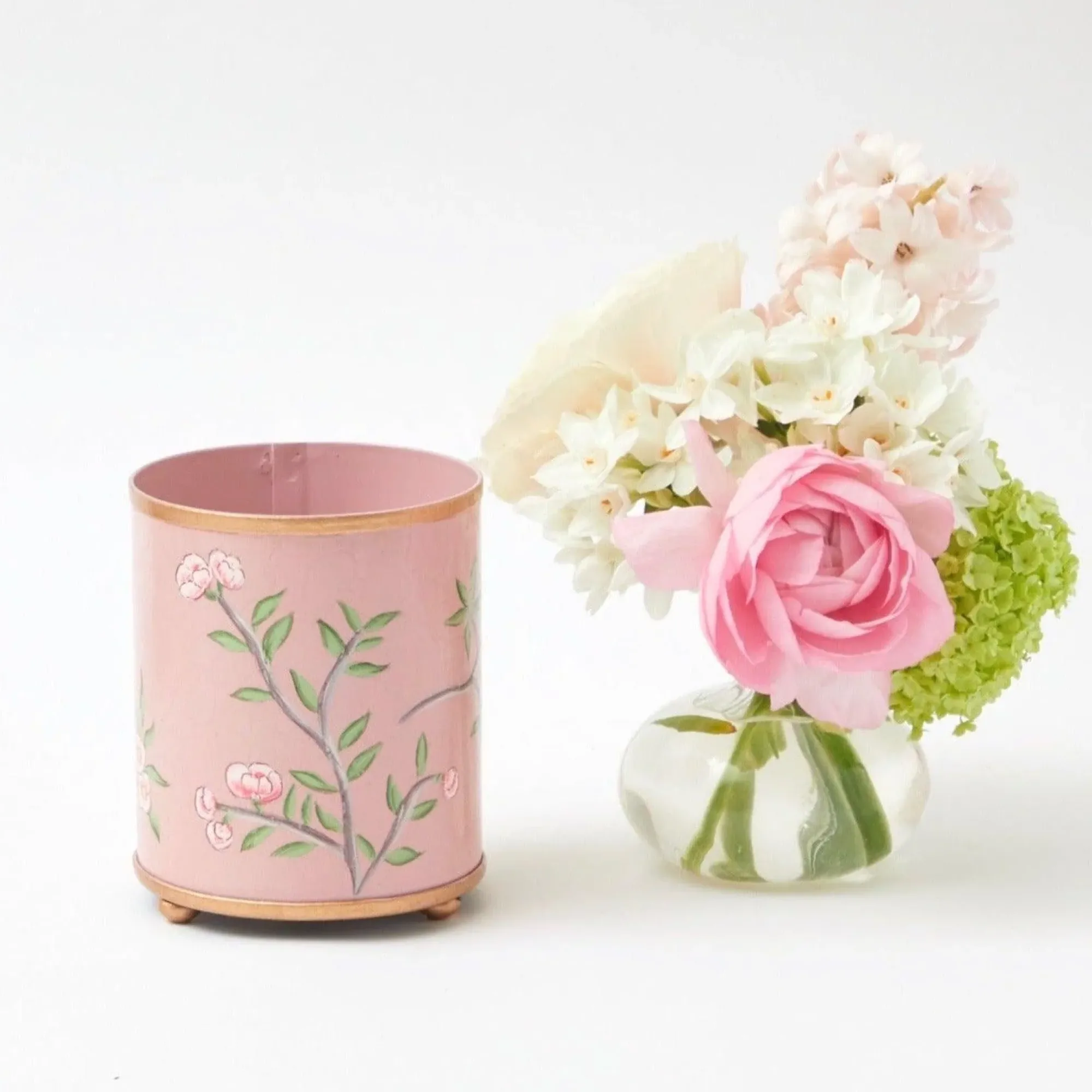 Portrait Of A Garden Candle Pot|Mrs. Alice New