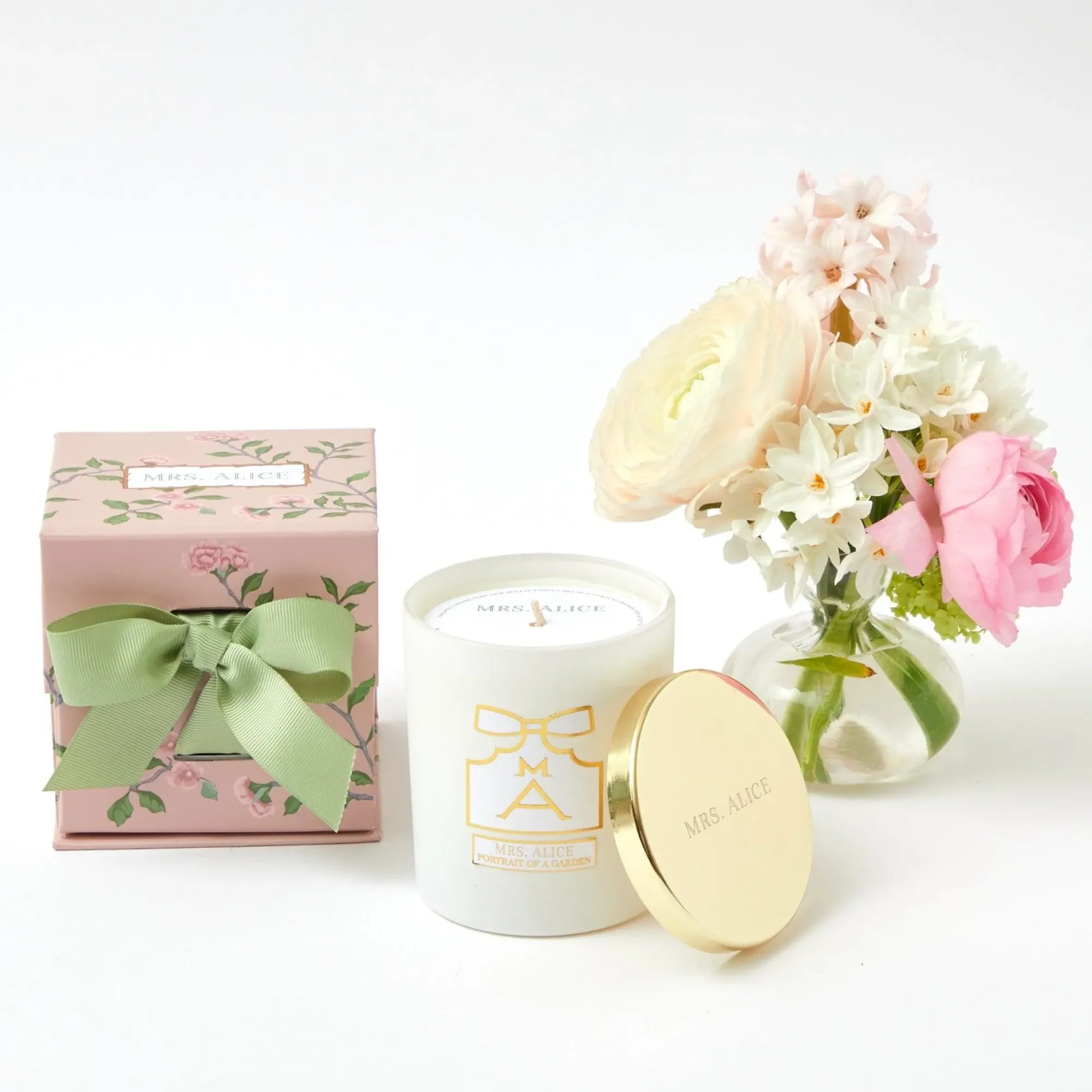 Portrait Of A Garden Scented Candle|Mrs. Alice Sale