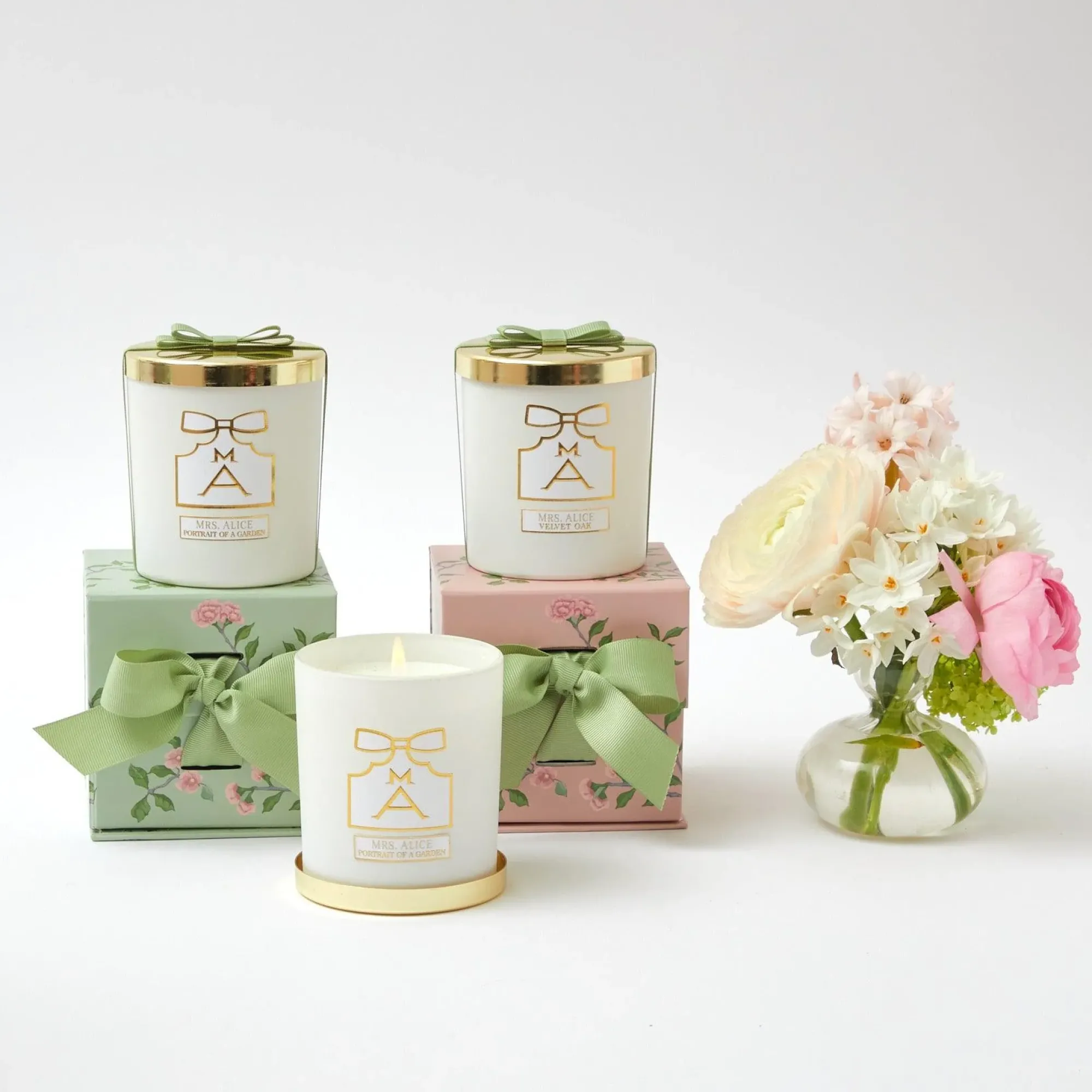 Portrait Of A Garden Scented Candle|Mrs. Alice Sale