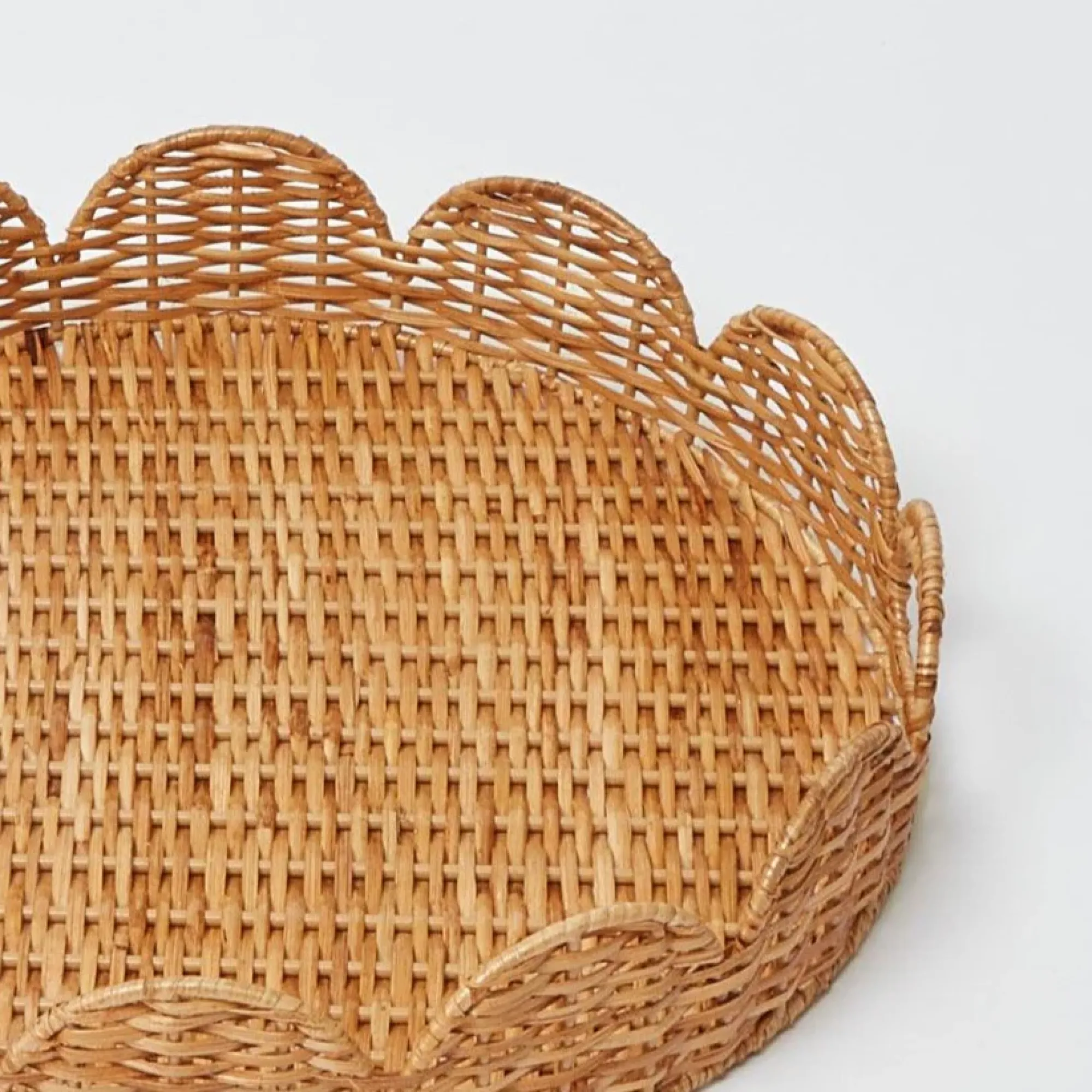Round Rattan Scalloped Tray|Mrs. Alice Sale
