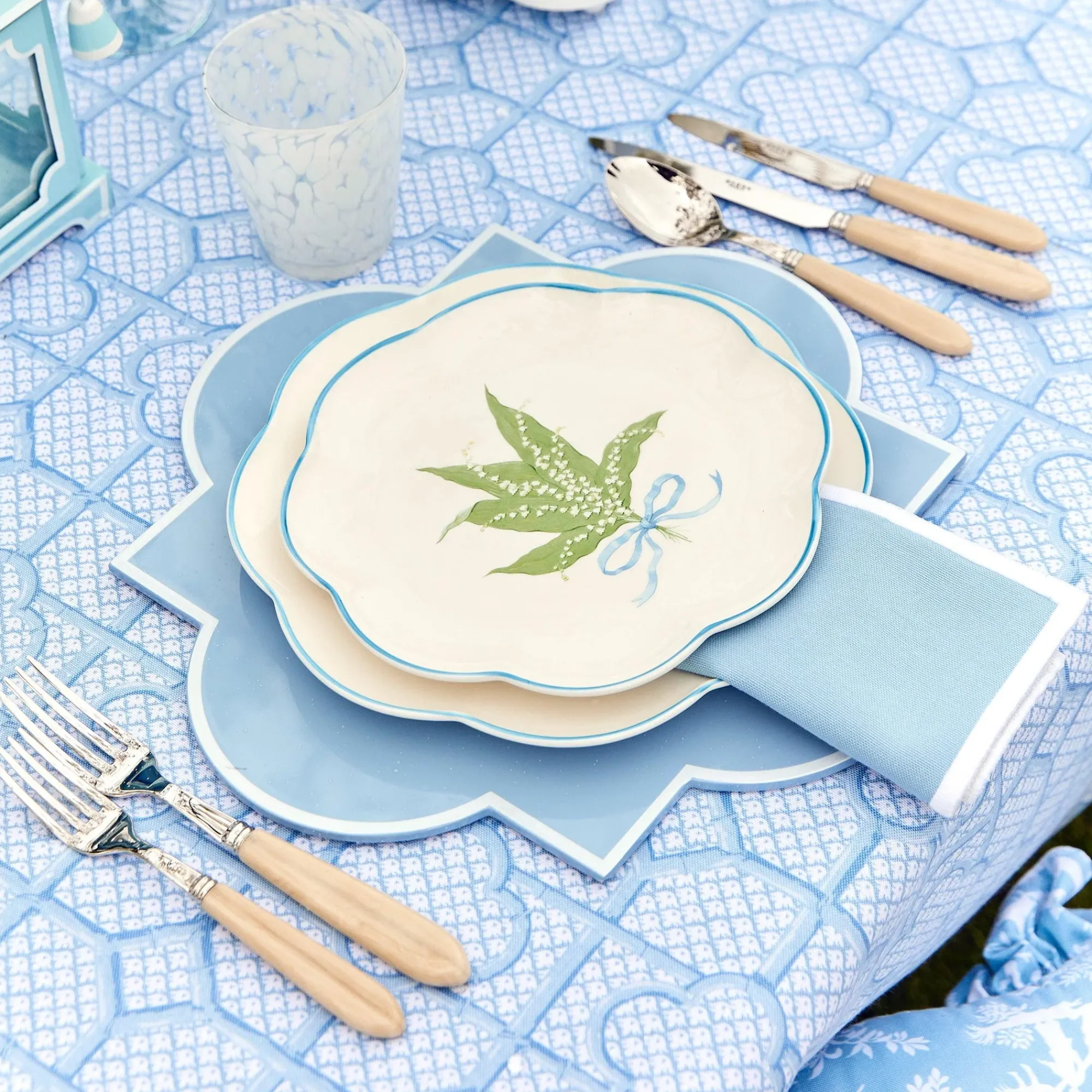 Scalloped Lily Of The Valley Starter Plate (Set Of 4)|Mrs. Alice Hot