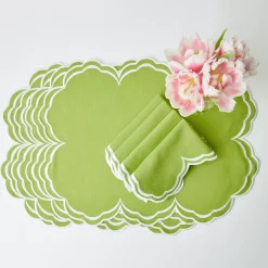 Serena Apple Green Scalloped Napkins (Set Of 4)|Mrs. Alice Clearance