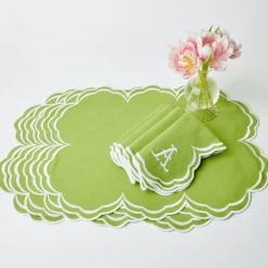 Serena Apple Green Scalloped Napkins (Set Of 4)|Mrs. Alice Clearance