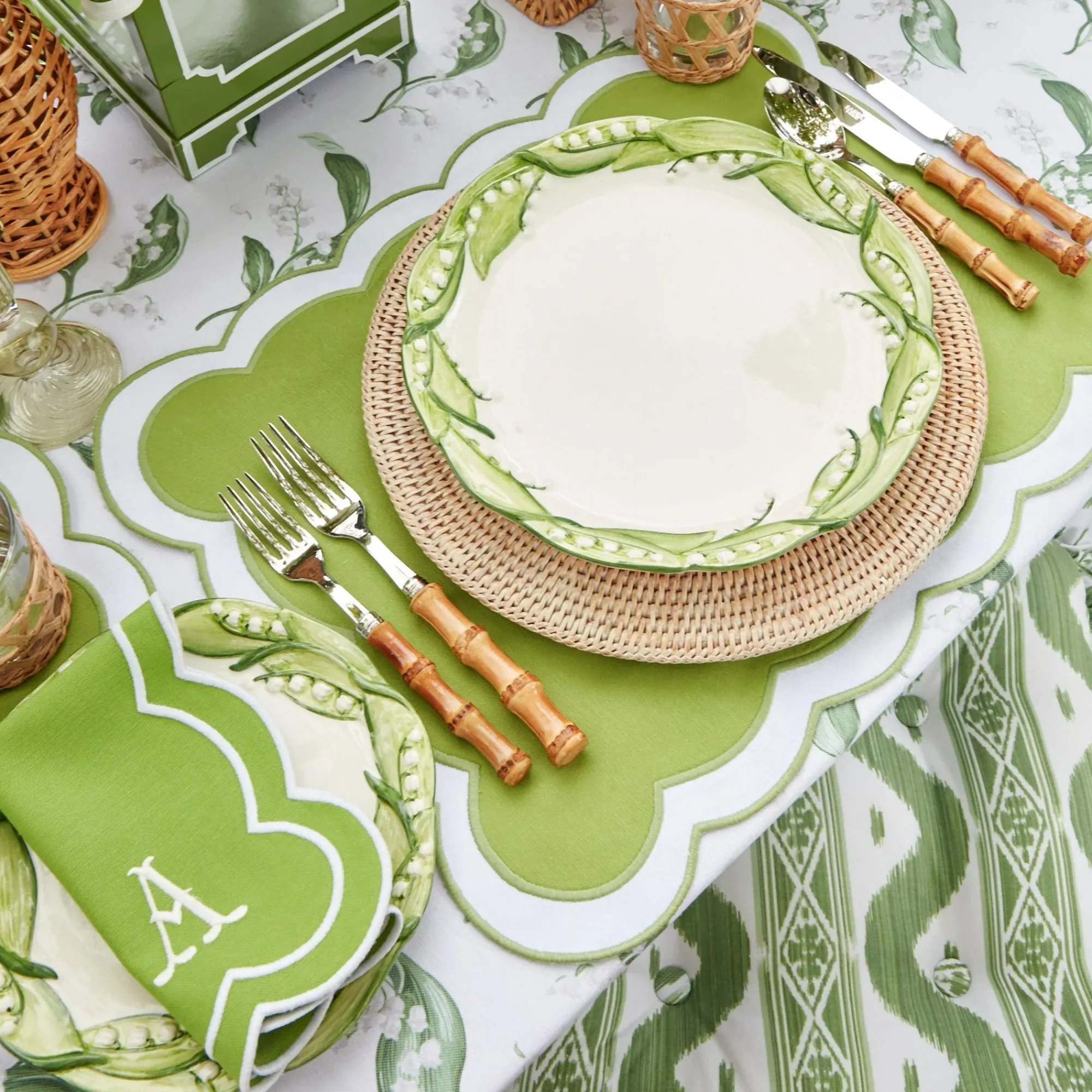 Serena Applique Green Placemats & Napkins (Set Of 4)|Mrs. Alice Best