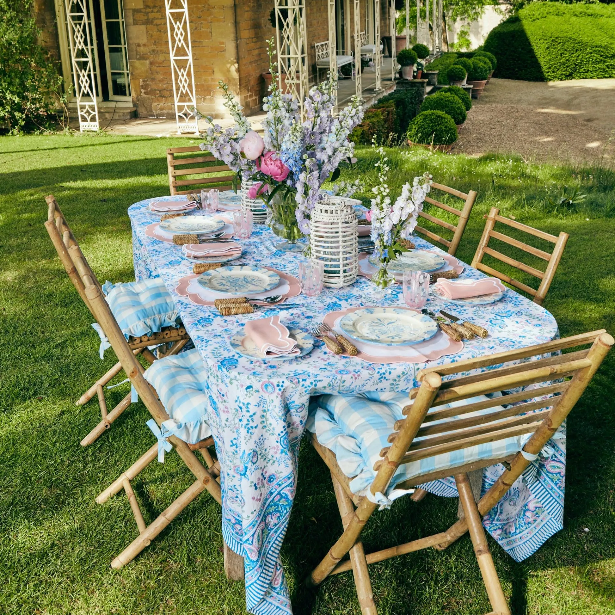 Seville Blue Gardenia Dinner Plate|Mrs. Alice