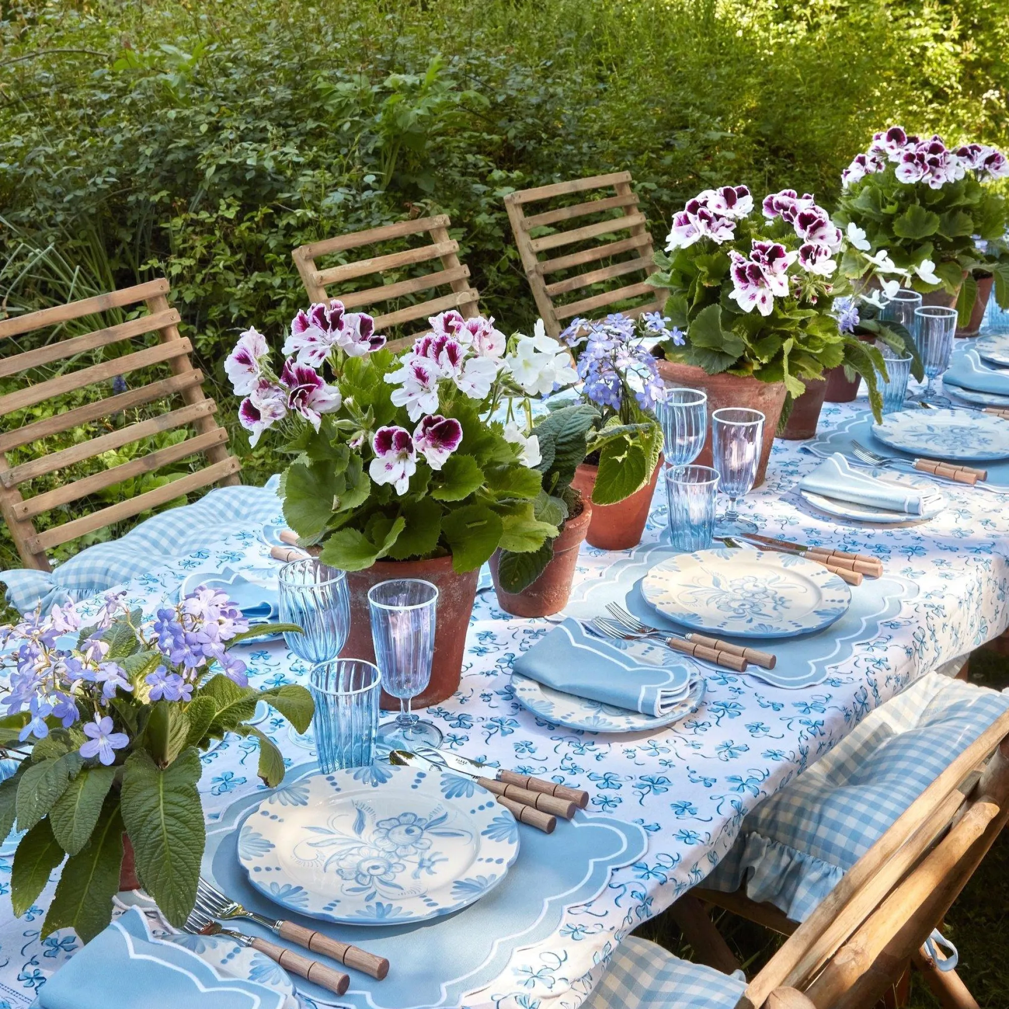 Seville Blue Gardenia Starter Plate|Mrs. Alice Online