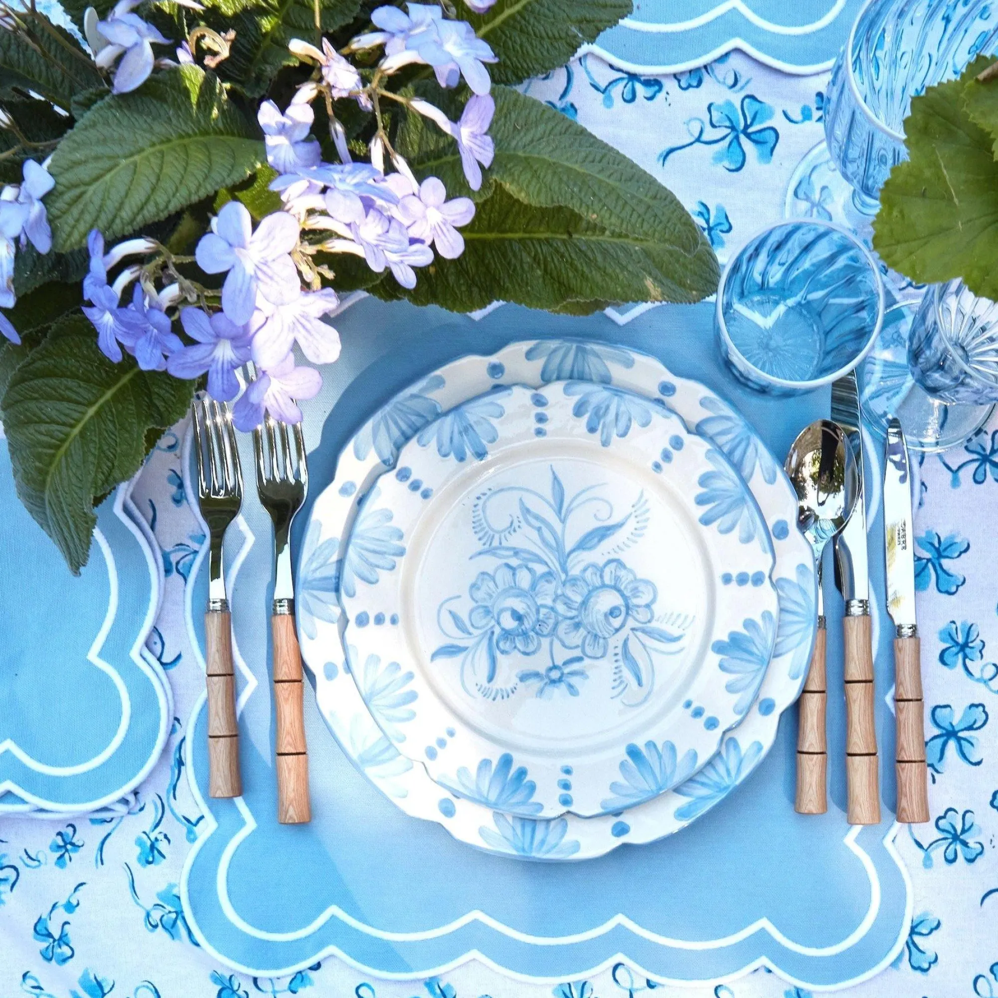 Seville Blue Gardenia Starter Plate (Set Of 4)|Mrs. Alice Hot