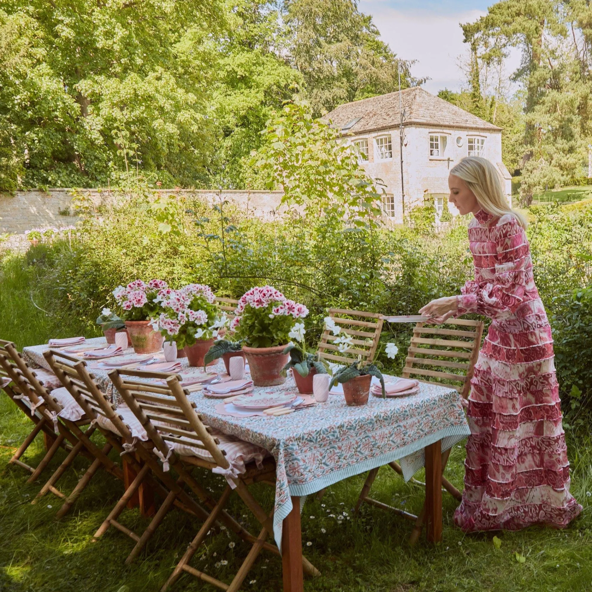 Seville Pink Gardenia Dinner Plate|Mrs. Alice Online