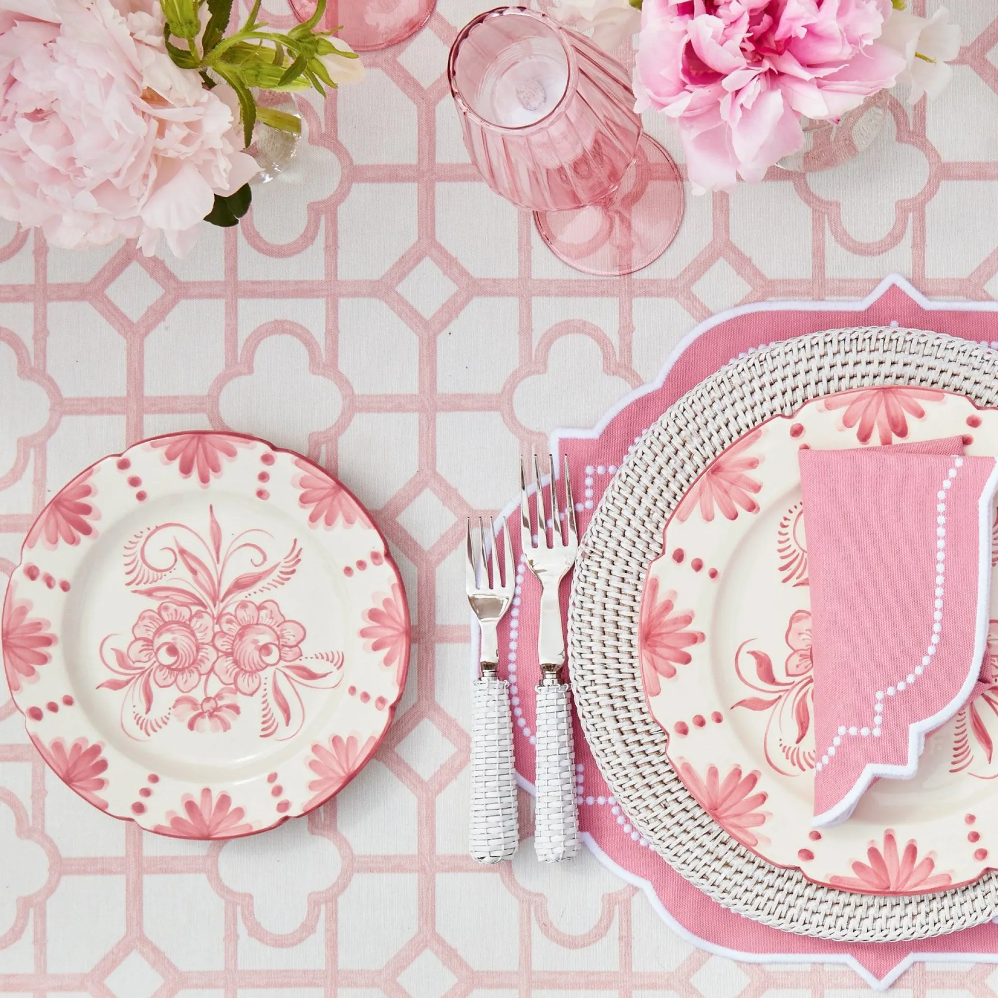 Seville Pink Gardenia Dinner & Starter Plates (Set Of 8)|Mrs. Alice Online