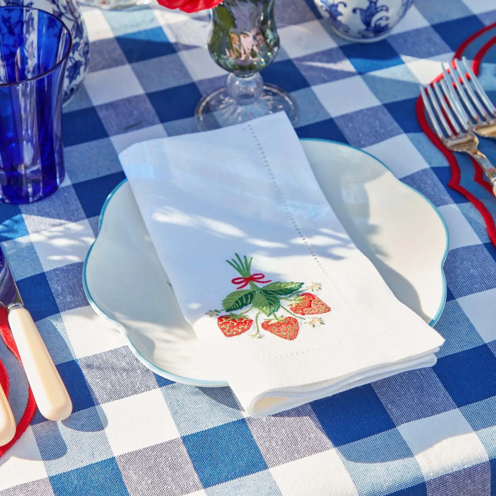 Strawberry White Linen Embroidered Napkins (Set Of 4)|Mrs. Alice New