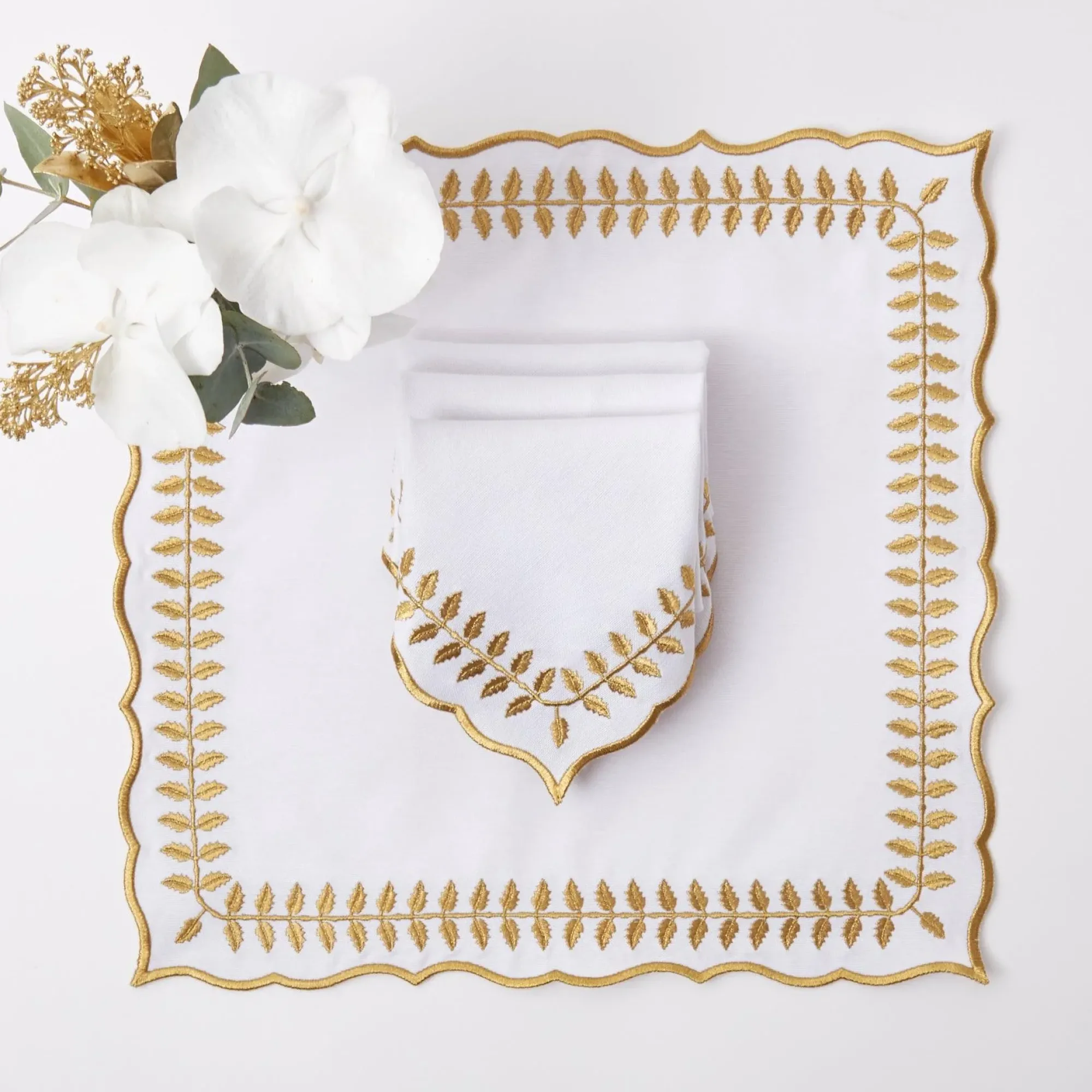 White & Gold Laurel Napkins (Set Of 4)|Mrs. Alice Discount