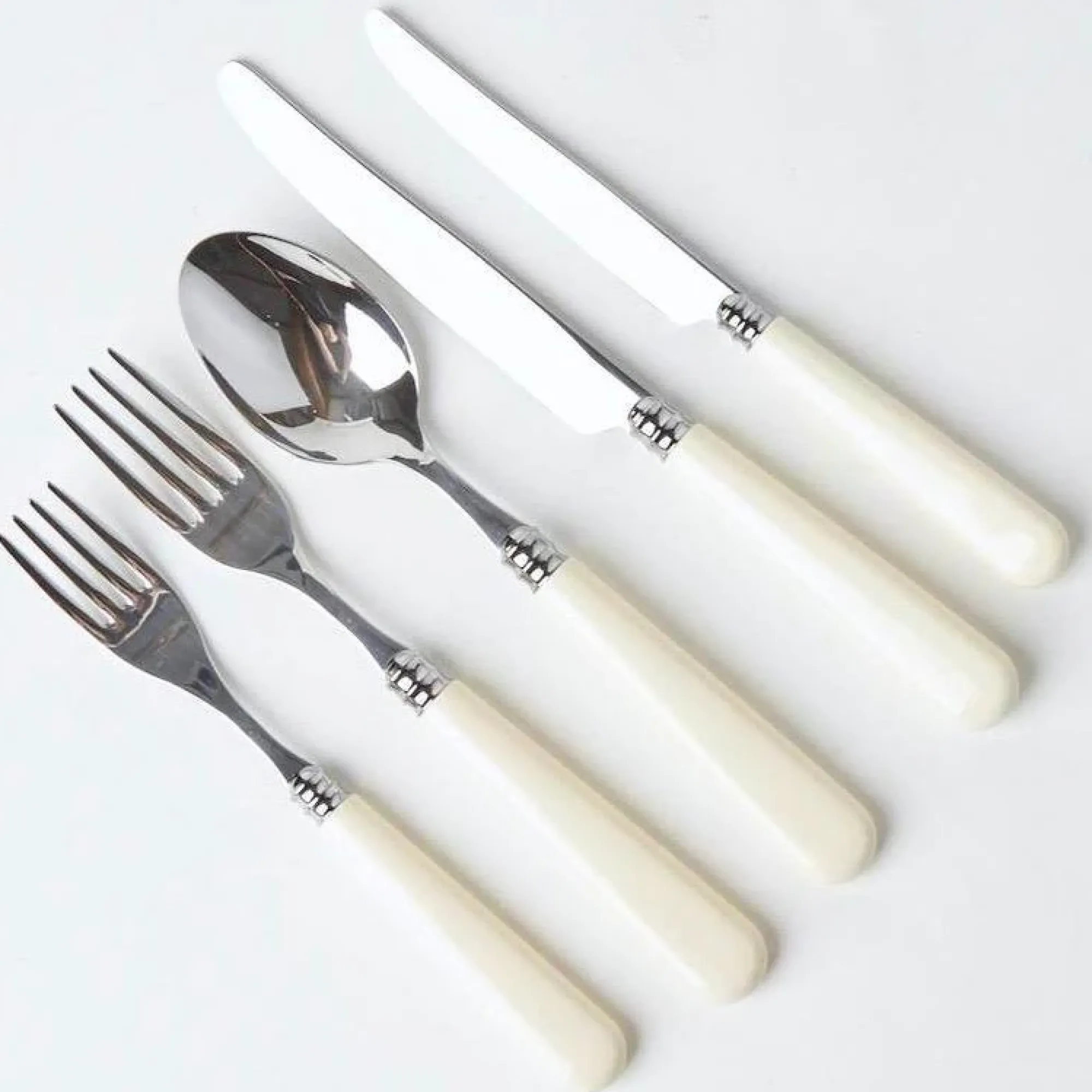 White Ivory Cutlery (5 Piece)|Mrs. Alice Discount