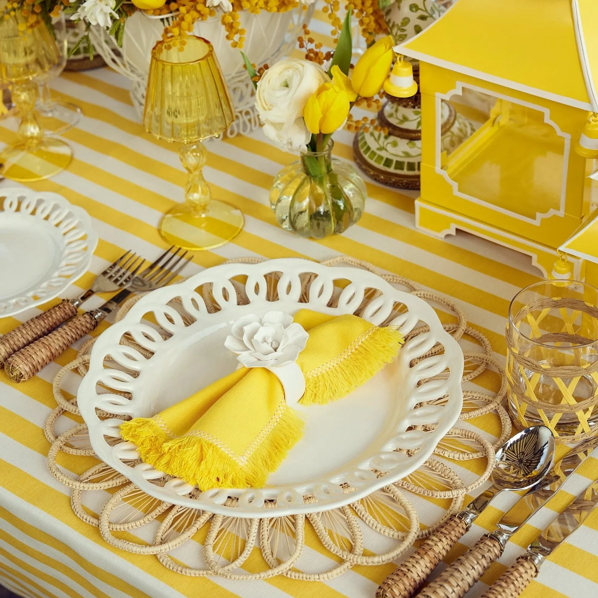 White Lace Dinner Plates (Set Of 4)|Mrs. Alice Best