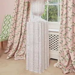 White Liliana Scalloped Rattan Pedestal And Urn|Mrs. Alice Clearance