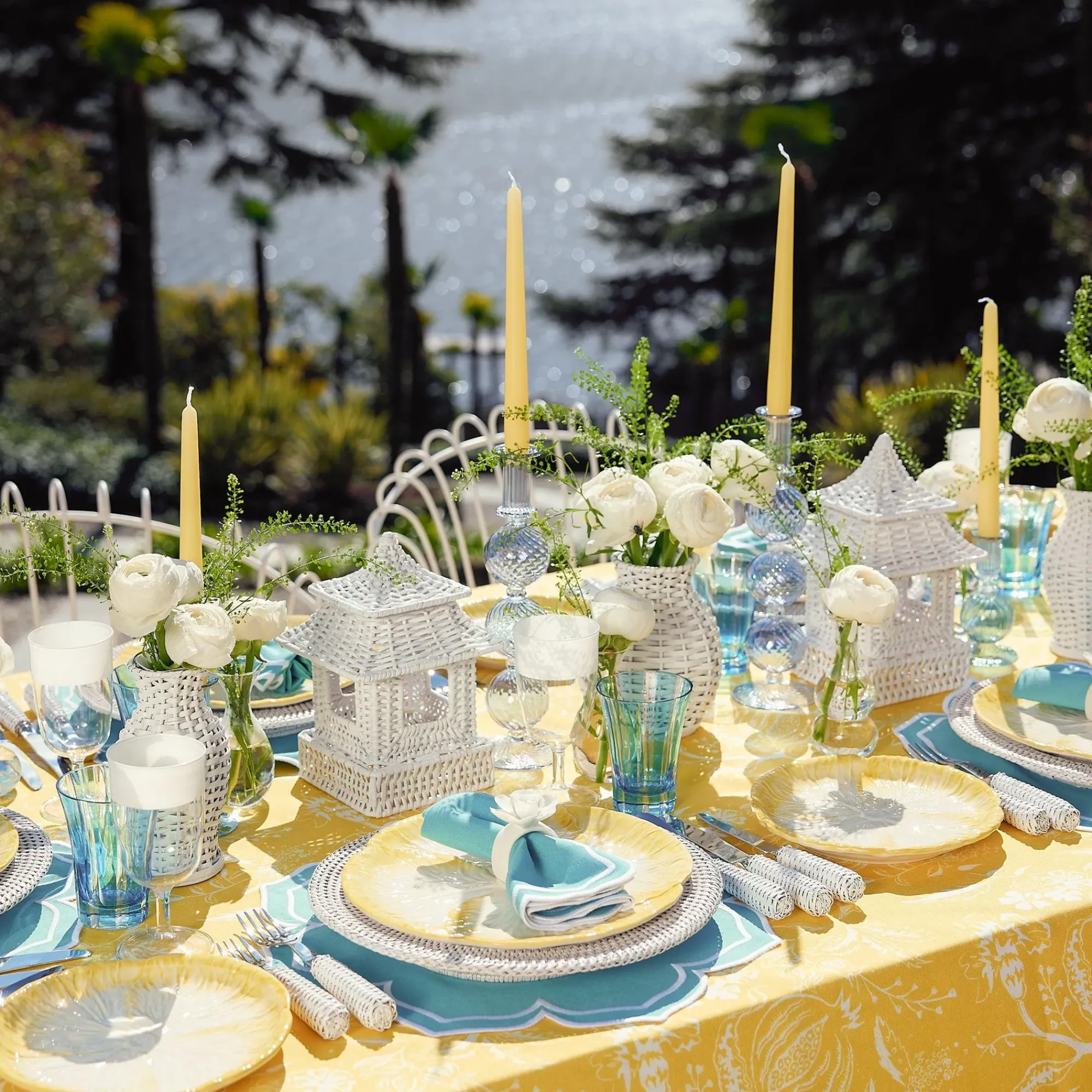 Yellow Capri Lettuce Dinner Plates (Set Of 4)|Mrs. Alice Clearance