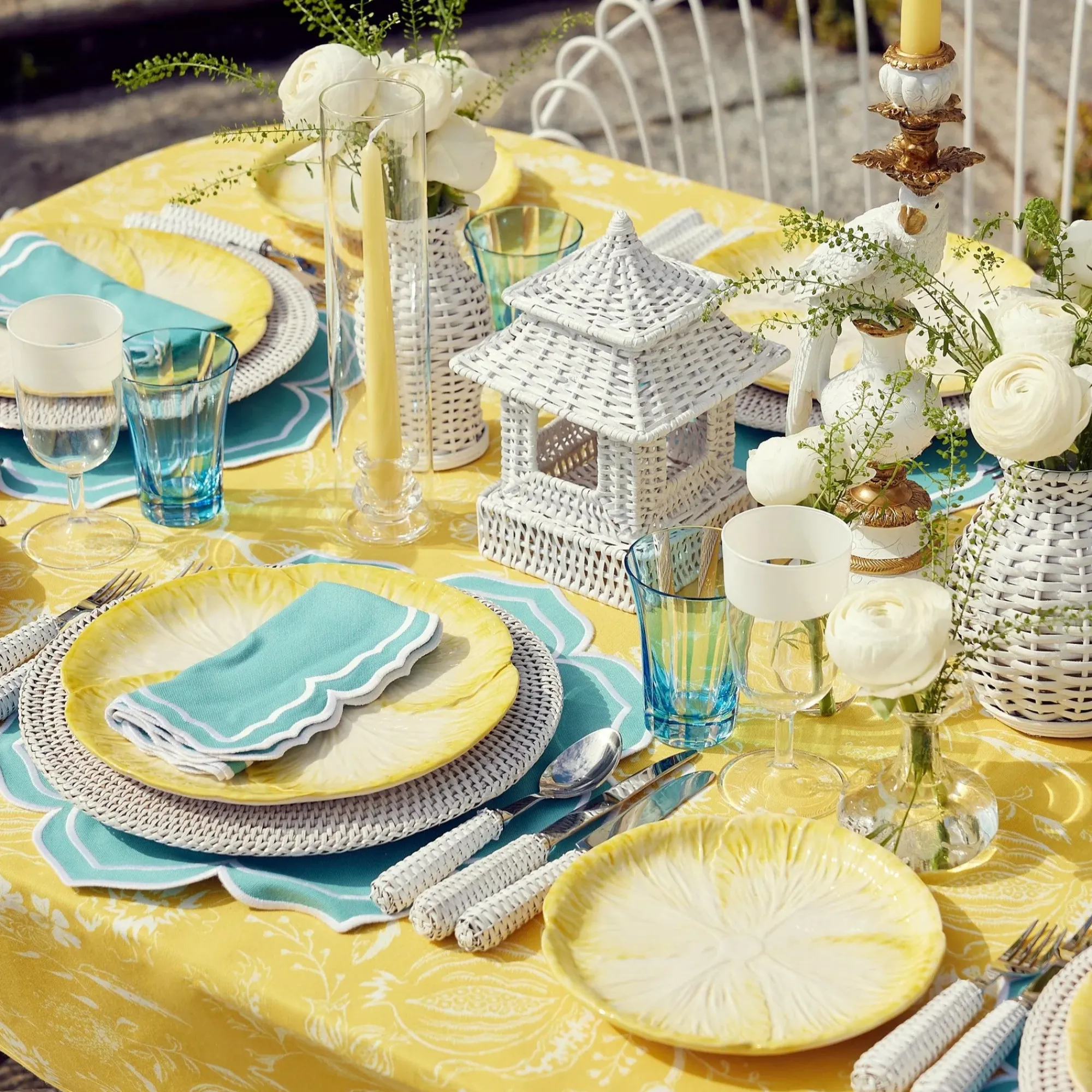 Yellow Capri Lettuce Starter Plates (Set Of 4)|Mrs. Alice Outlet